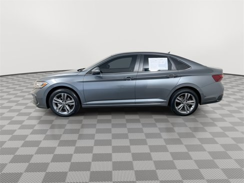 Used 2022 Volkswagen Jetta SE image 5