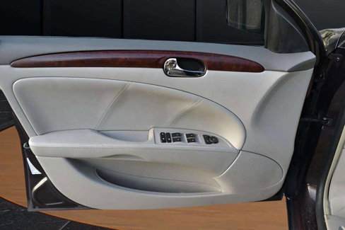 Used 2008 Buick Lucerne CXL image 13