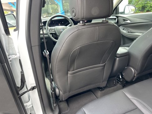 Certified 2024 Buick Encore GX Sport Touring image 34