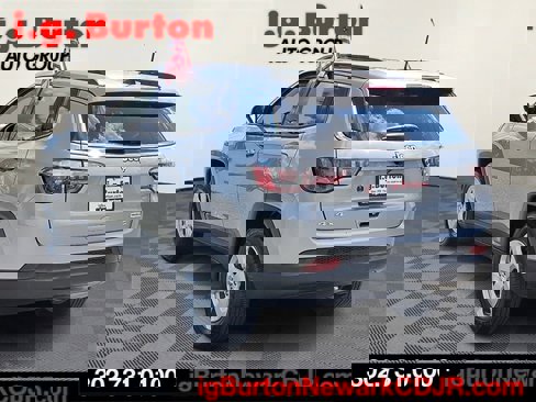 Certified 2020 Jeep Compass Latitude image 4