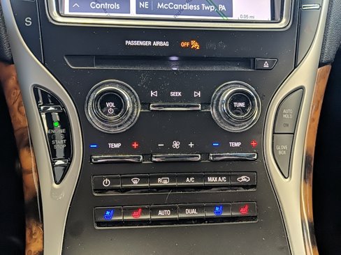 Used 2020 Lincoln Nautilus Reserve image 19