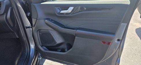 Used 2024 Ford Escape ST-Line image 13
