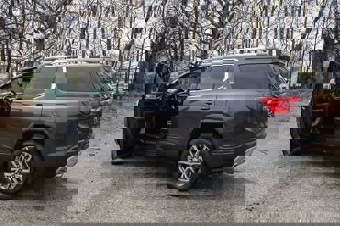 Used 2018 GMC Acadia SLE w/ Driver Alert Package I image 7