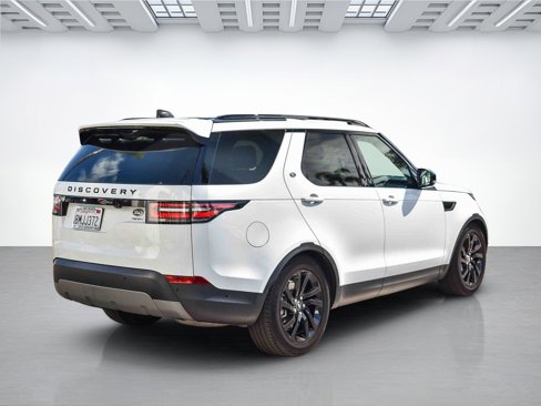 Used 2019 Land Rover Discovery HSE image 6