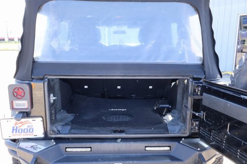 Used 2015 Jeep Wrangler Unlimited Sport w/ Connectivity Group image 15