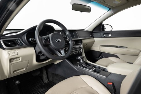 Used 2018 Kia Optima LX image 12