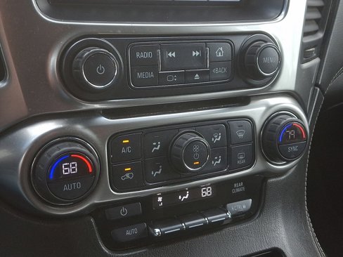 Used 2019 Chevrolet Tahoe LS image 17