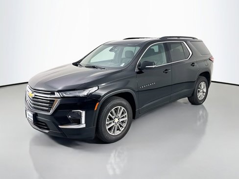 Used 2023 Chevrolet Traverse LT image 3