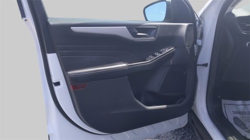Used 2022 Ford Escape SE image 15