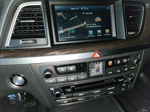 Used 2017 Genesis G80 3.8 image 19