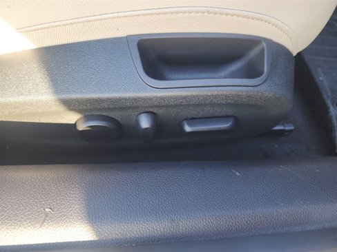 Used 2016 Buick Cascada Premium image 20