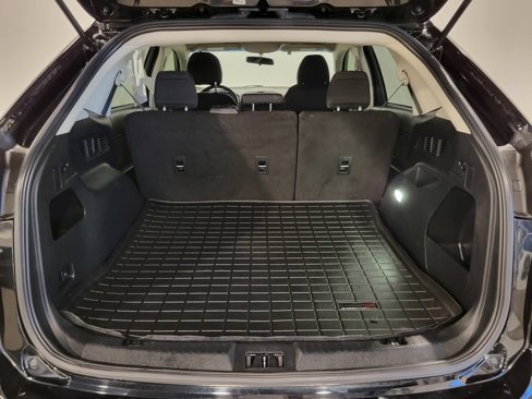 Used 2017 Ford Edge SE image 28