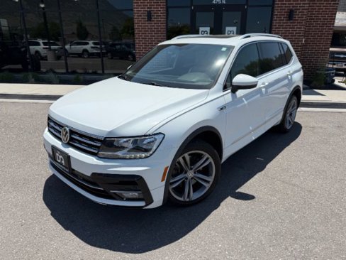 Used 2019 Volkswagen Tiguan SEL R-Line w/ 3rd Row Seat Package image 2