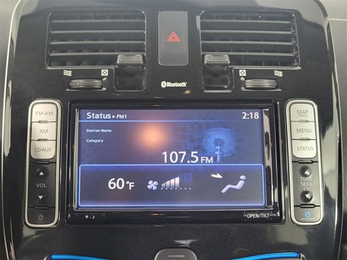 Used 2015 Nissan Leaf SV image 14