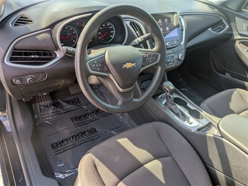 Used 2023 Chevrolet Malibu LS image 9