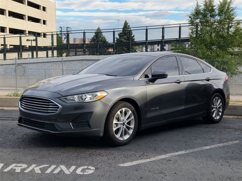 Used 2019 Ford Fusion SE image 3