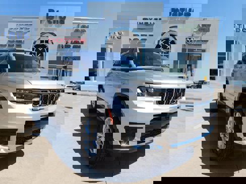New 2025 Jeep Grand Cherokee L Laredo w/ Luxury Tech Group I image 1