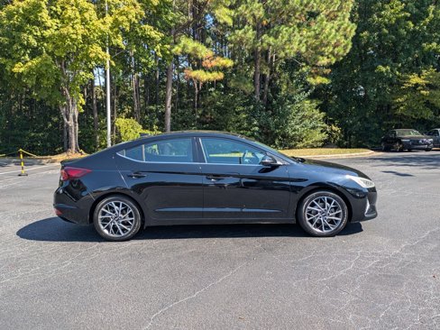 Used 2020 Hyundai Elantra Limited w/ Cargo Package (C1) image 4