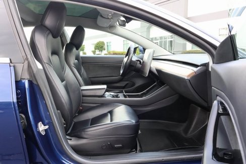 Used 2018 Tesla Model 3 Long Range image 51