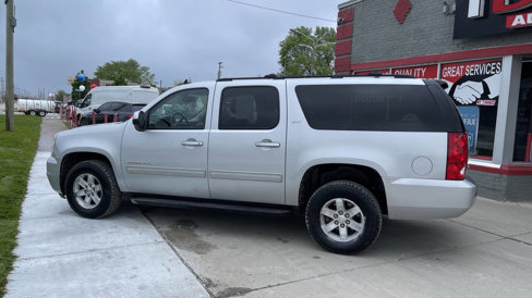 Used 2013 GMC Yukon XL SLT image 9
