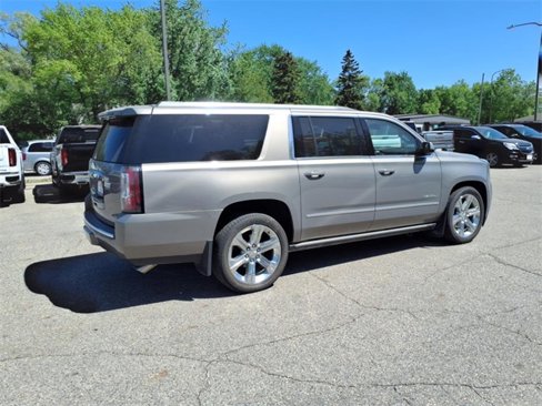 Used 2019 GMC Yukon XL Denali w/ Denali Ultimate Package image 3
