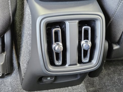 New 2026 Volvo XC40 B5 Core image 19