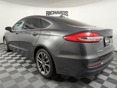 Used 2019 Ford Fusion SEL image 2