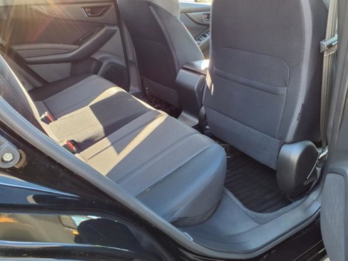Certified 2023 Subaru Crosstrek 2.0i image 7