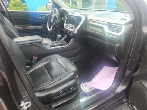 Used 2017 GMC Acadia SLT image 10