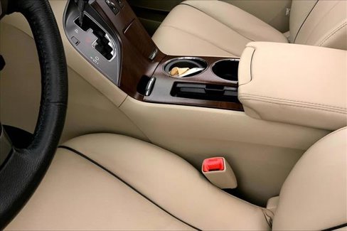 Used 2010 Toyota Venza AWD image 22
