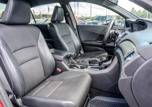 Used 2017 Honda Accord Sport image 29
