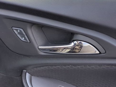 Used 2023 Chevrolet Malibu LT image 36