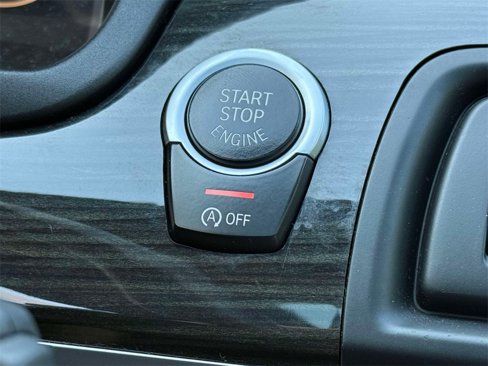Used 2013 BMW M5 image 28
