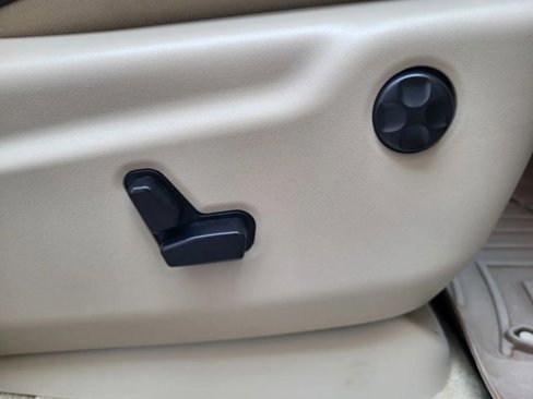 Used 2018 Jeep Grand Cherokee Overland image 33