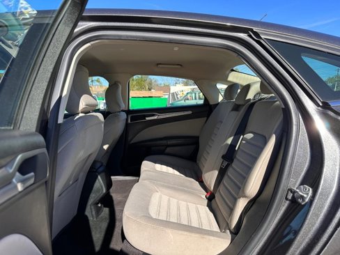 Used 2019 Ford Fusion S image 32