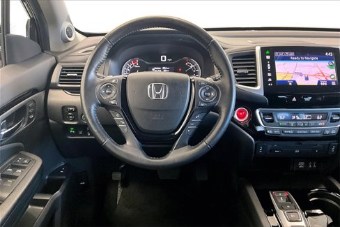 Used 2016 Honda Pilot Touring image 5