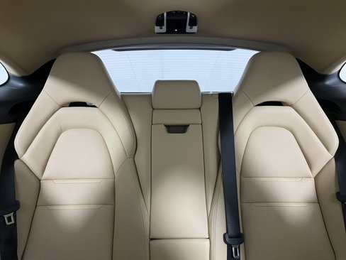 Certified 2022 Porsche Panamera Platinum Edition image 16