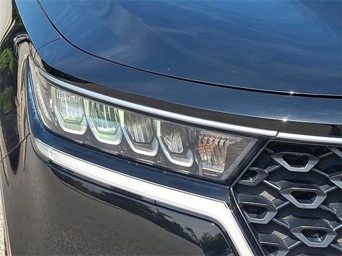 Used 2022 Kia Sorento LX image 13