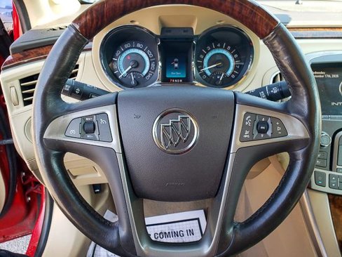 Used 2013 Buick LaCrosse Premium image 18