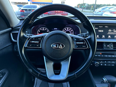 Used 2019 Kia Optima S image 15