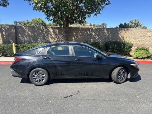 Certified 2024 Hyundai Elantra SEL image 6