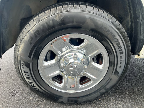 Used 2018 RAM 2500 Tradesman w/ Chrome Appearance Group image 4