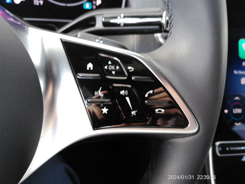 Certified 2025 Mercedes-Benz GLC 300 image 32
