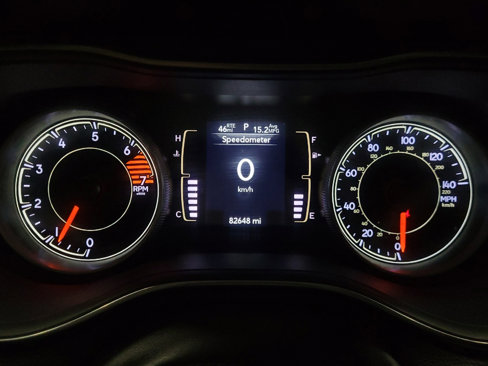 Used 2020 Jeep Cherokee Latitude Plus image 23