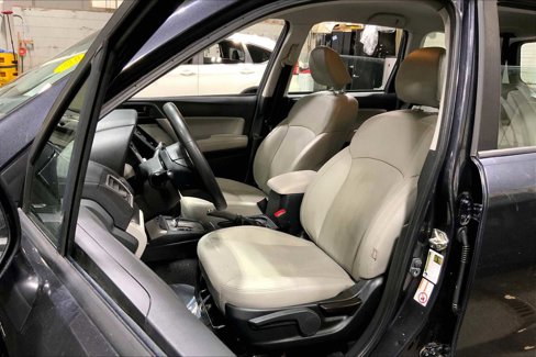 Used 2017 Subaru Forester 2.5i w/ Alloy Wheel Package image 7