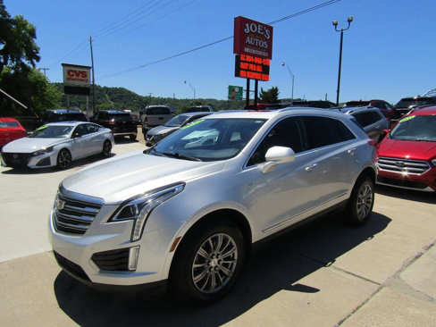 Used 2017 Cadillac XT5 Luxury image 1