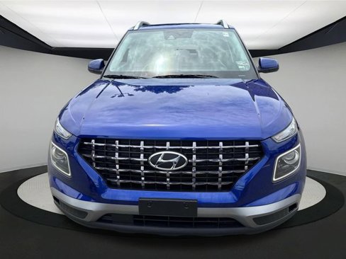 Certified 2022 Hyundai Venue Limited w/ Cargo Package image 9