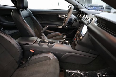Used 2016 Ford Mustang Shelby GT350 w/ Technology Package image 72