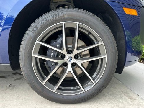 Used 2025 Porsche Macan image 33