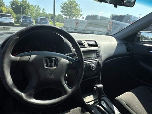 Used 2004 Honda Accord LX image 13